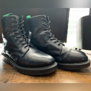 Solovair boots mens US 8